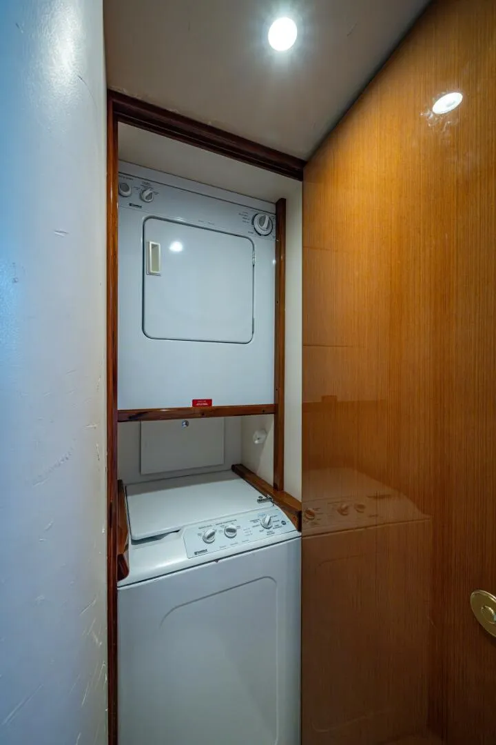 Slide: The Image of Viking 48 - Sweet Melissa - Laundry 2004 Viking 48 Convertible - Sweet Melissa - 5953226