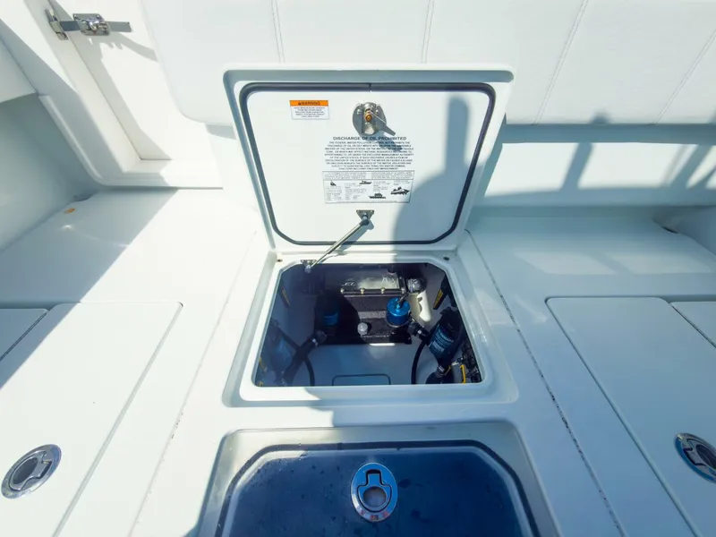 Slide: The Image of Contender 32 ST 2023 - 5929586