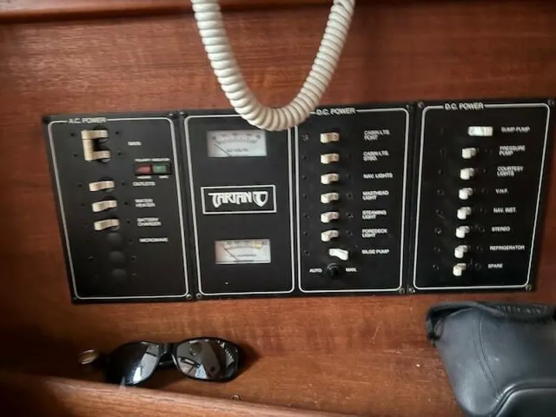 Slide: The Image of Tartan Piper 28 1993 - 5929689