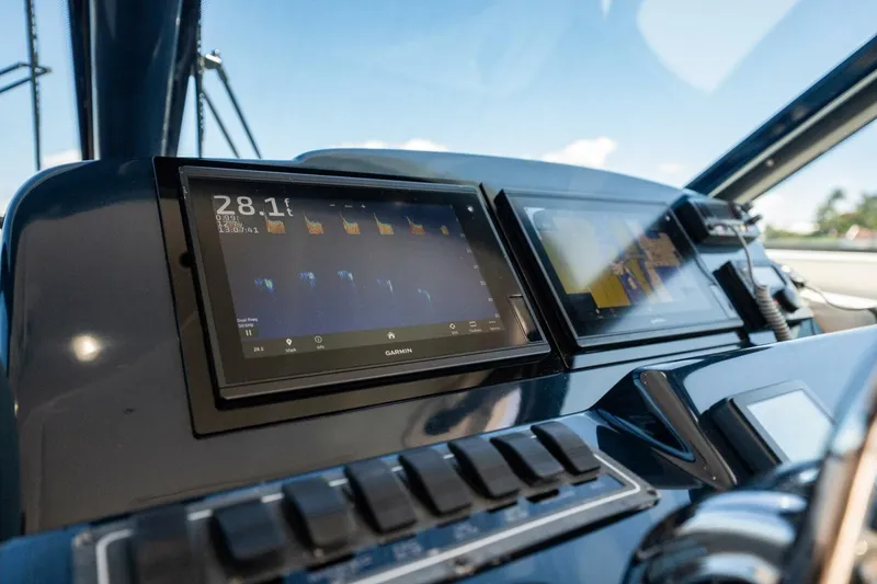 Slide: The Image of Tiara 4200 Open 2004 - 5929738