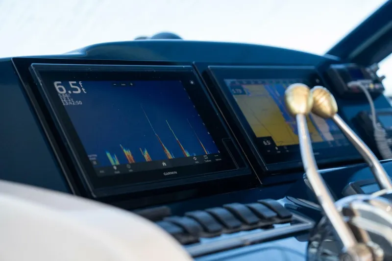 Slide: The Image of Tiara 4200 Open 2004 - 5929739