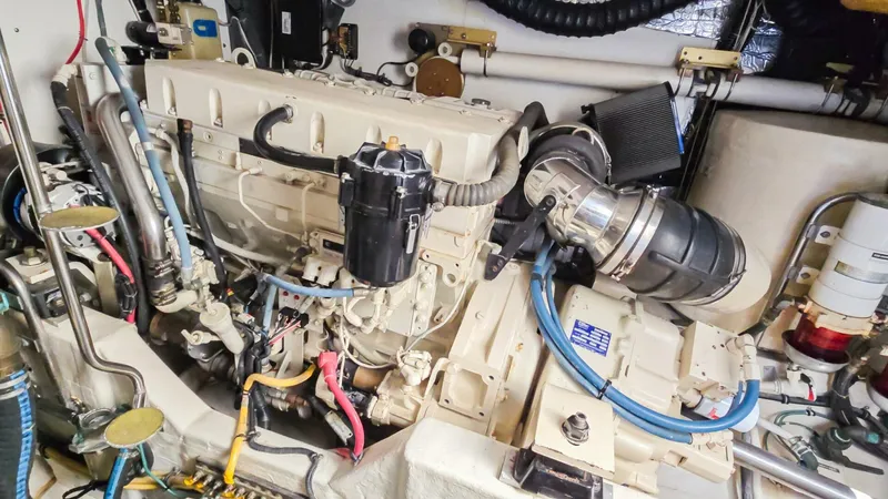 Slide: The Image of Tiara 4200 Open 2004 - 5929764