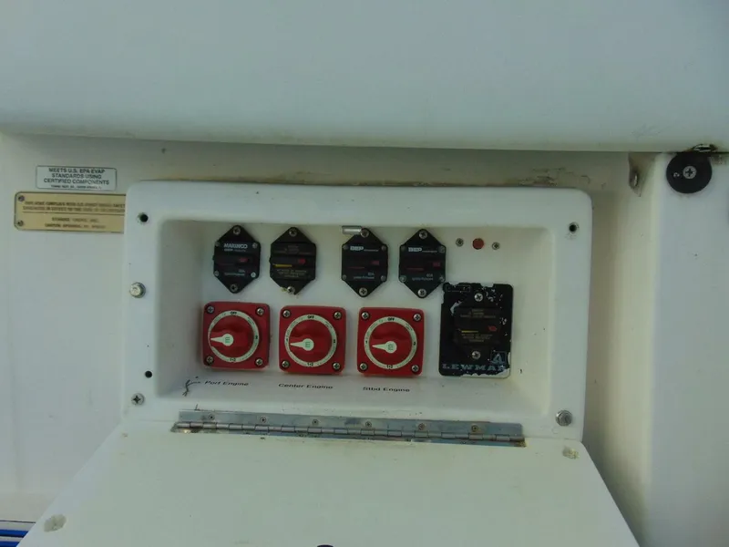 Slide: The Image of Stamas 390 Tarpon 2019 - 5929900