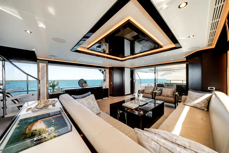 Slide: The Image of Ocean Alexander 37 L 2022 - 5930090