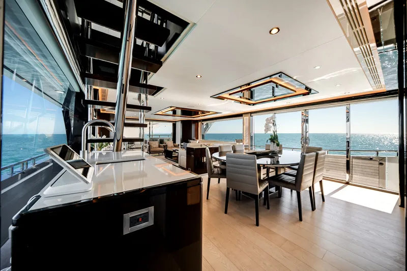 Slide: The Image of Ocean Alexander 37 L 2022 - 5930100