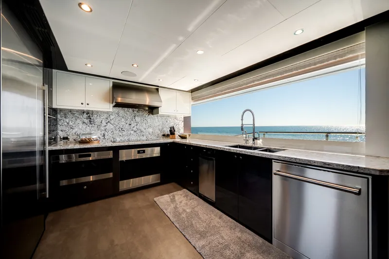 Slide: The Image of Ocean Alexander 37 L 2022 - 5930102