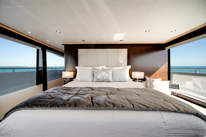 Slide: The Image of Ocean Alexander 37 L 2022 - 5930117