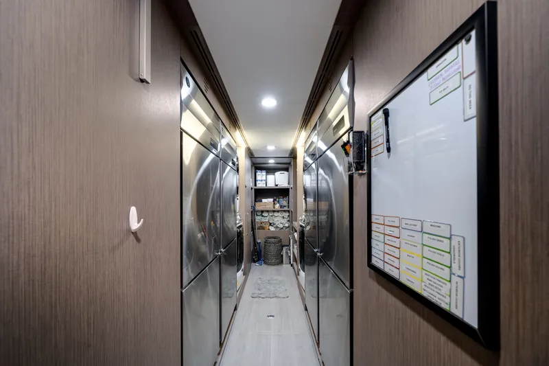 Slide: The Image of Ocean Alexander 37 L 2022 - 5930138