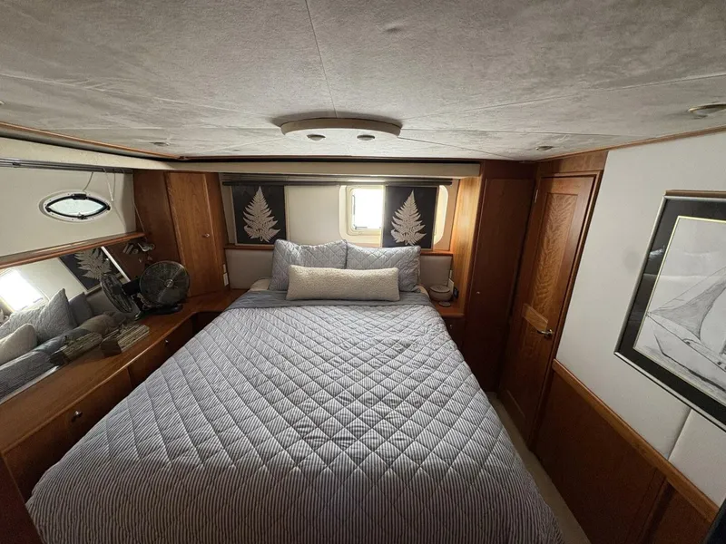 Slide: The Image of Silverton 453 Motor Yacht 2001 - 5930294