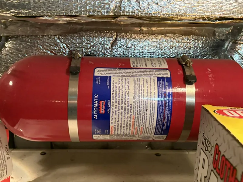 Slide: The Image of Silverton 453 Motor Yacht 2001 - 5930309