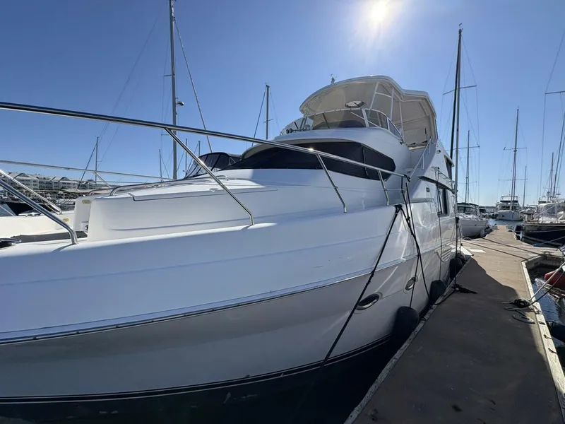 Slide: The Image of Silverton 453 Motor Yacht 2001 - 5930273