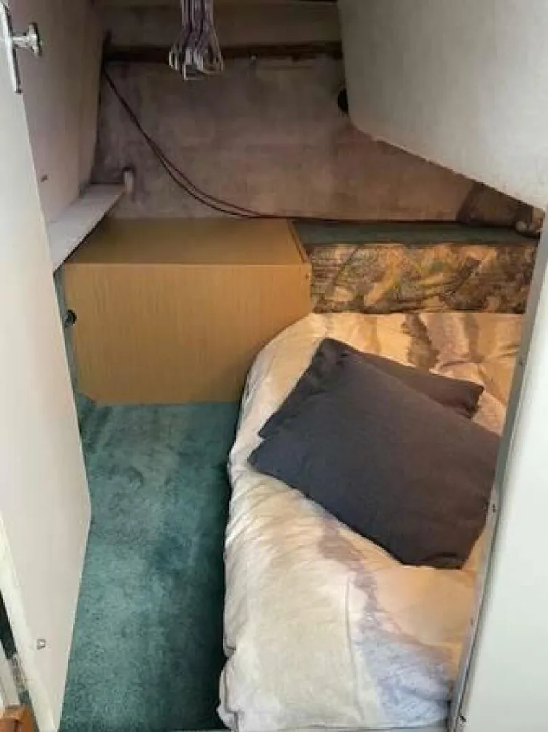 Slide: The Image of Bayliner 30 1991 - 5930366