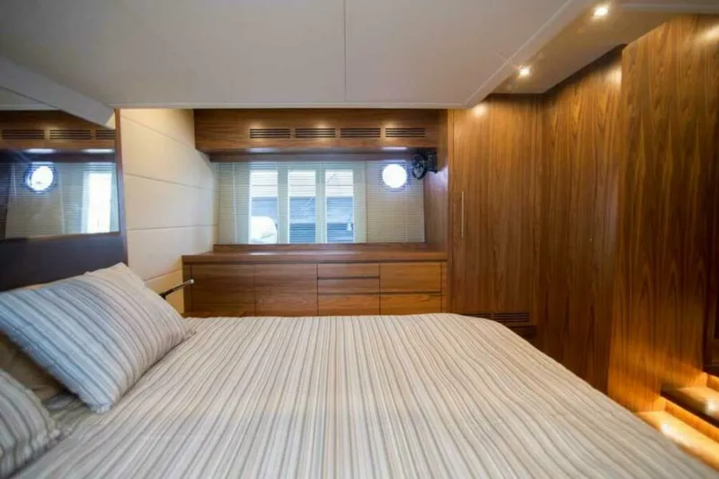 Slide: The Image of Sundeck 580 Sport 2019 - 7379456