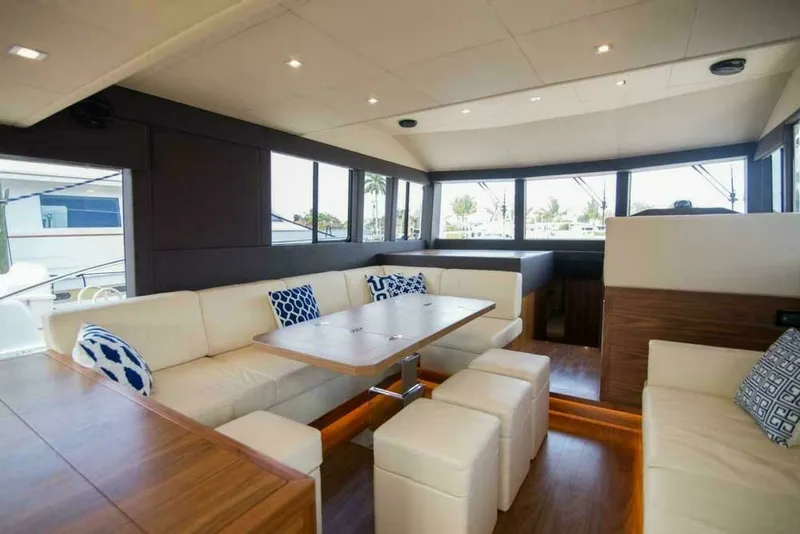 Slide: The Image of Sundeck 580 Sport 2019 - 7676604
