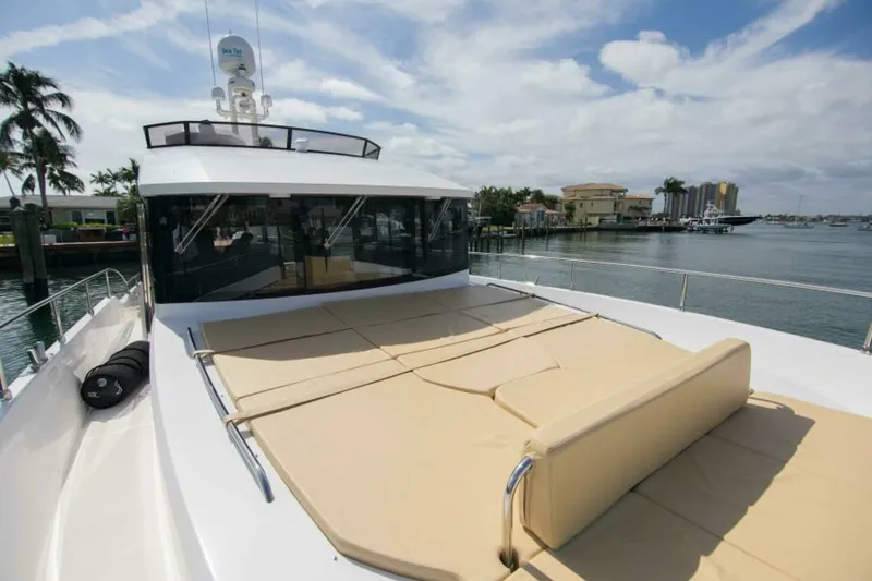 Slide: The Image of Sundeck 580 Sport 2019 - 7379504