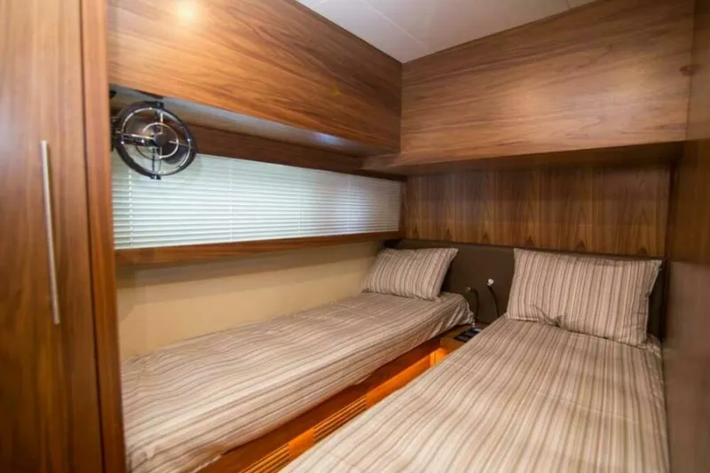 Slide: The Image of Sundeck 580 Sport 2019 - 7379469