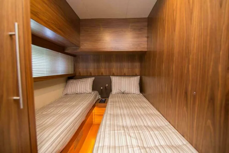 Slide: The Image of Sundeck 580 Sport 2019 - 5937748