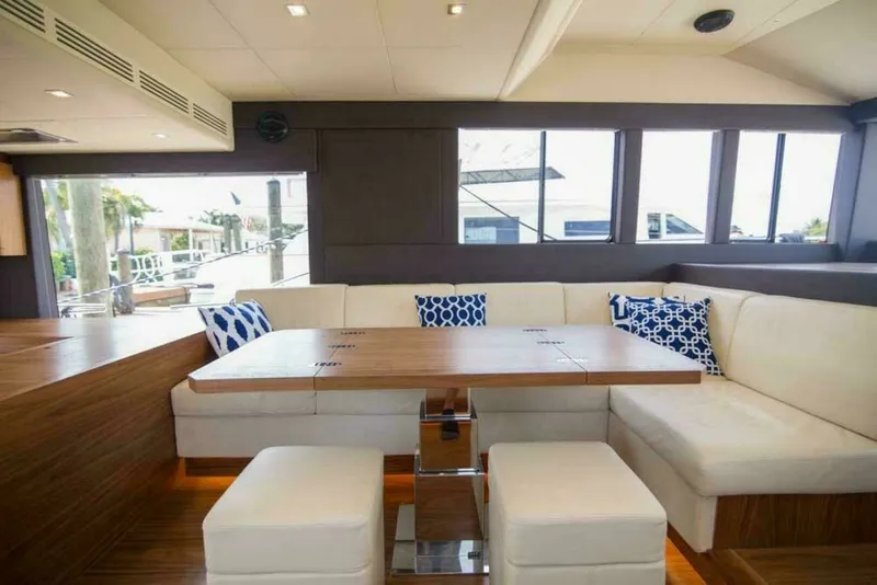 Slide: The Image of Sundeck 580 Sport 2019 - 7676592