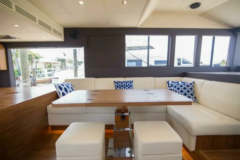 Slide: The Image of Sundeck 580 Sport 2019 - 7379433