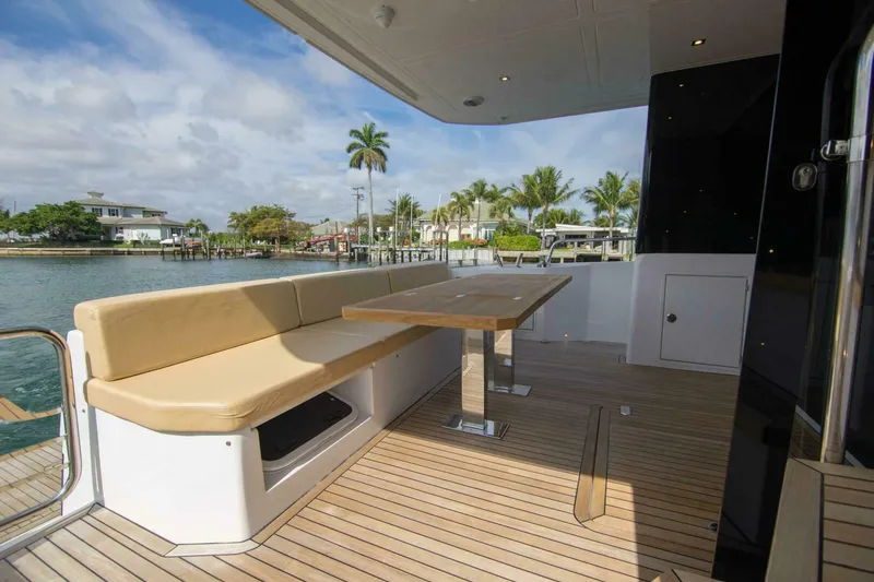 Slide: The Image of Sundeck 580 Sport 2019 - 5937762