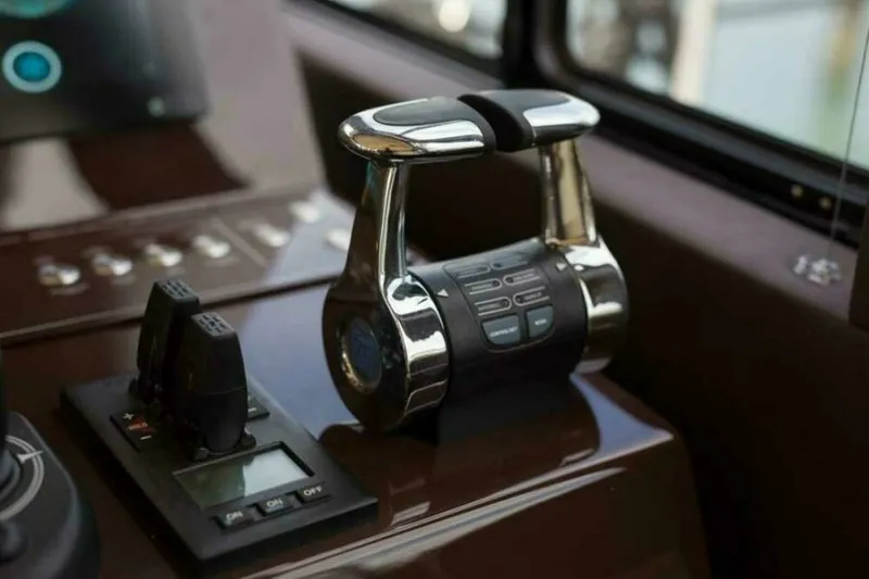 Slide: The Image of Sundeck 580 Sport 2019 - 7676621