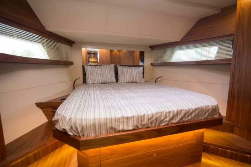 Slide: The Image of Sundeck 580 Sport 2019 - 7379465