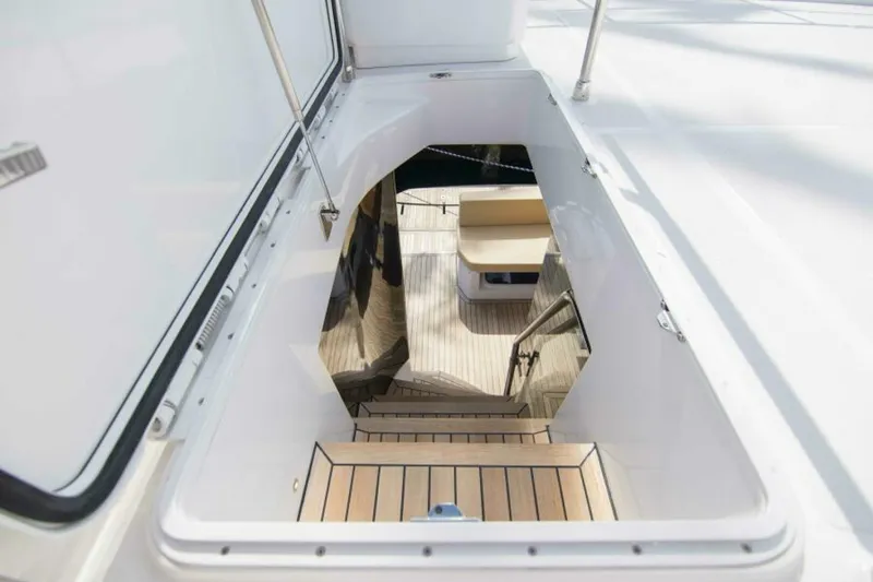 Slide: The Image of Sundeck 580 Sport 2019 - 7379501
