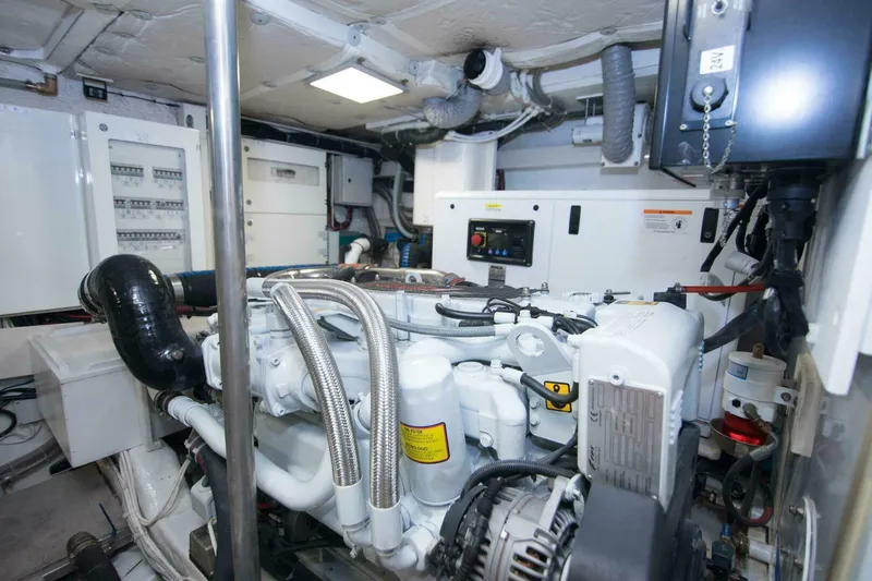 Slide: The Image of Sundeck 580 Sport 2019 - 5937792