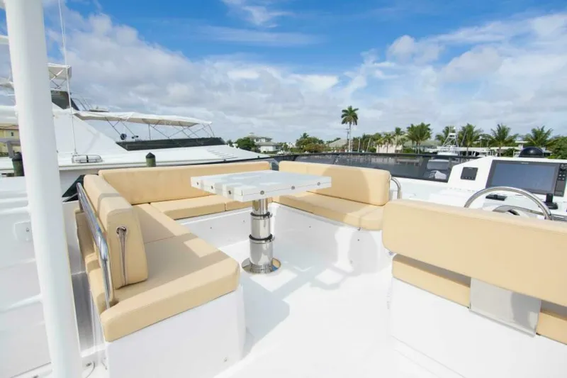 Slide: The Image of Sundeck 580 Sport 2019 - 7379492