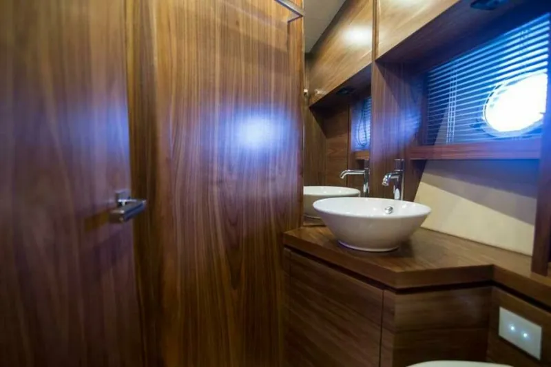 Slide: The Image of Sundeck 580 Sport 2019 - 7379459