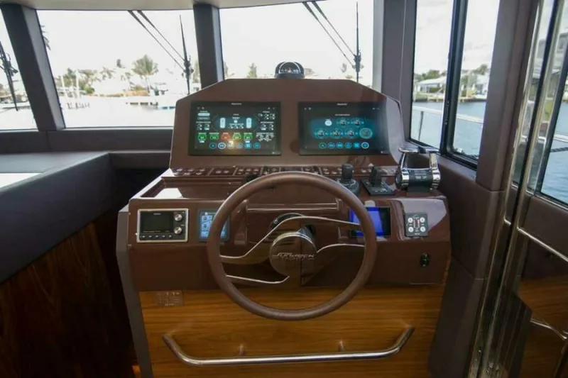 Slide: The Image of Sundeck 580 Sport 2019 - 7379443