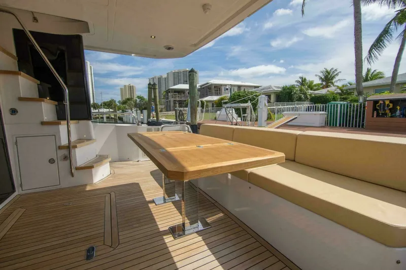Slide: The Image of Sundeck 580 Sport 2019 - 7676676
