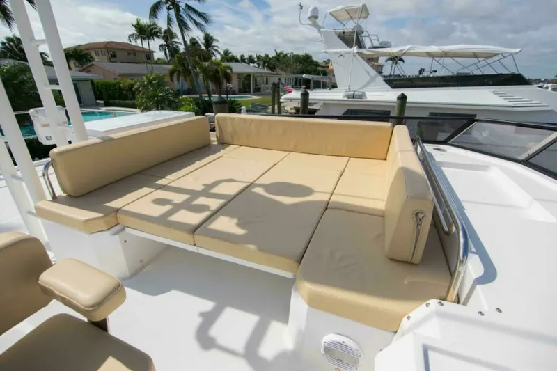 Slide: The Image of Sundeck 580 Sport 2019 - 7676725