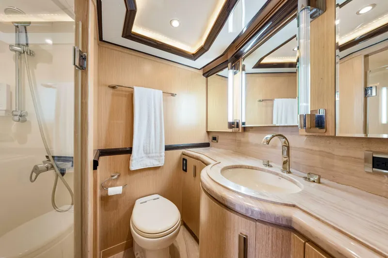 Slide: The Image of 2010 83 Ocean Alexander Motor Yacht 'Relentless' VIP Head - 5931083