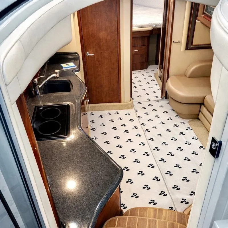 Slide: The Image of Sea Ray 390 Sundancer 2004 - 5930943