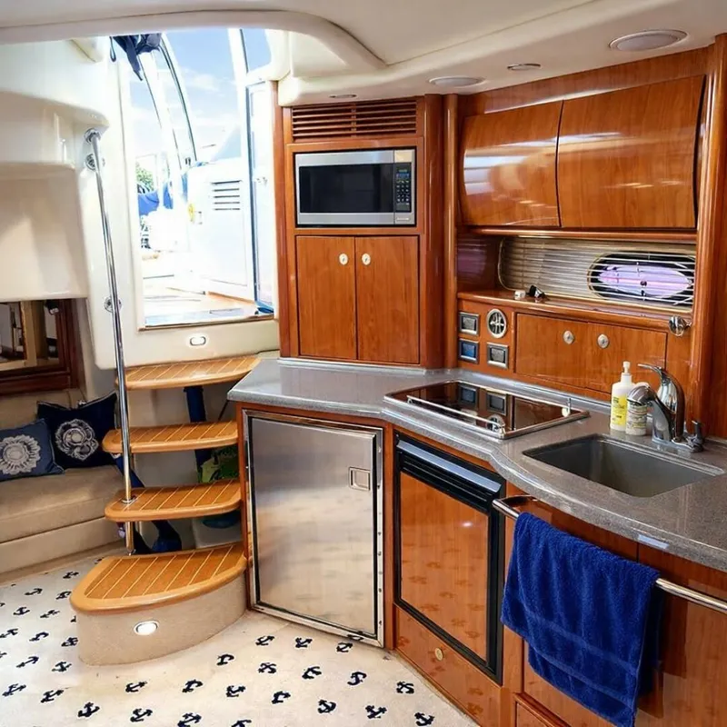 Slide: The Image of Sea Ray 390 Sundancer 2004 - 5930938