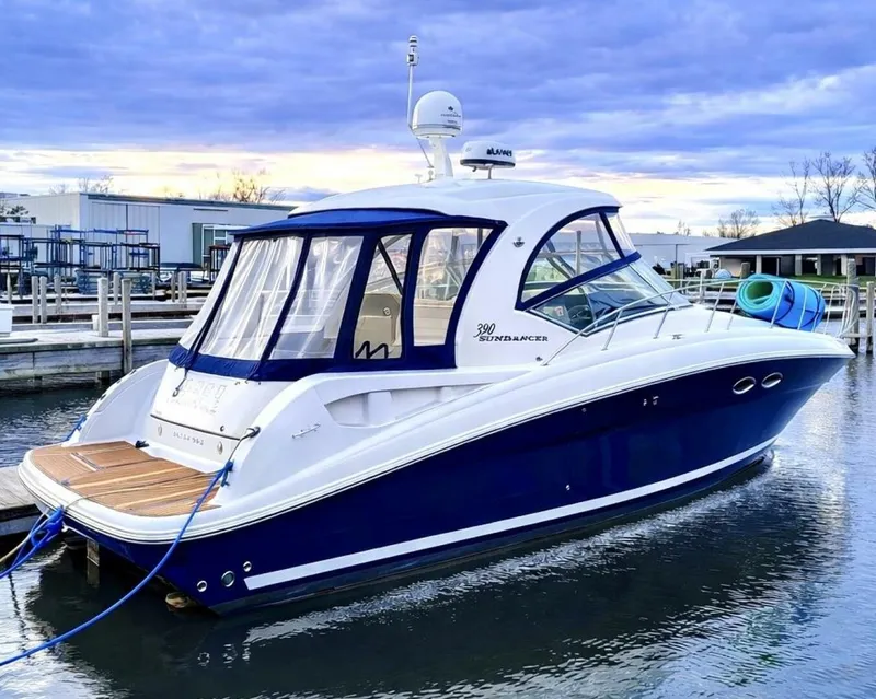 Slide: The Image of Sea Ray 390 Sundancer 2004 - 5930945