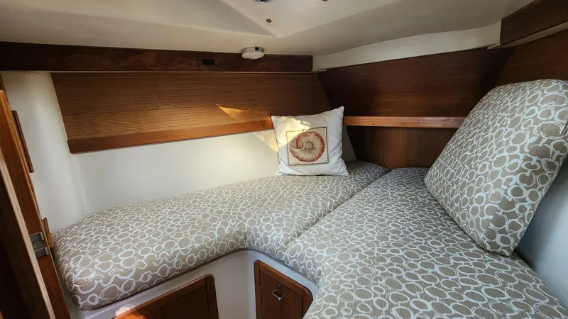 Slide: The Image of Catalina 320 1995 - 5931425