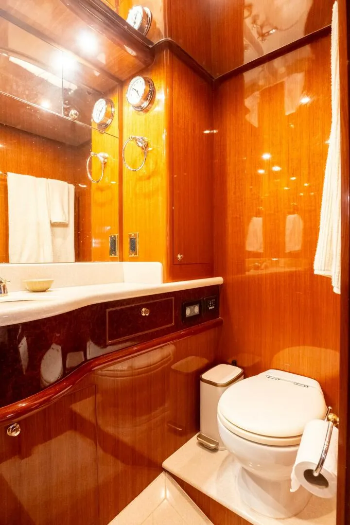 Slide: The Image of Hampton 630 Pilothouse 2008 - 5968649