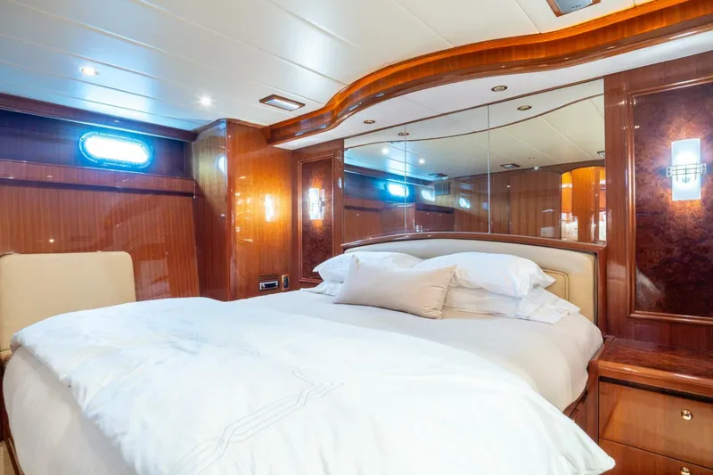 Slide: The Image of Hampton 630 Pilothouse 2008 - 5968651