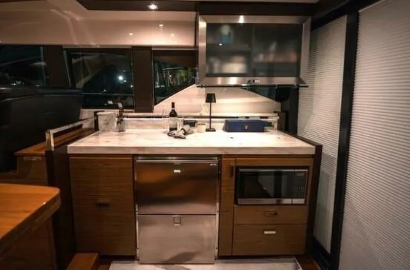 Slide: The Image of Tiara 44 NO AGENDA -  Galley 2016 Tiara 44 Coupe NO AGENDA - 5931527