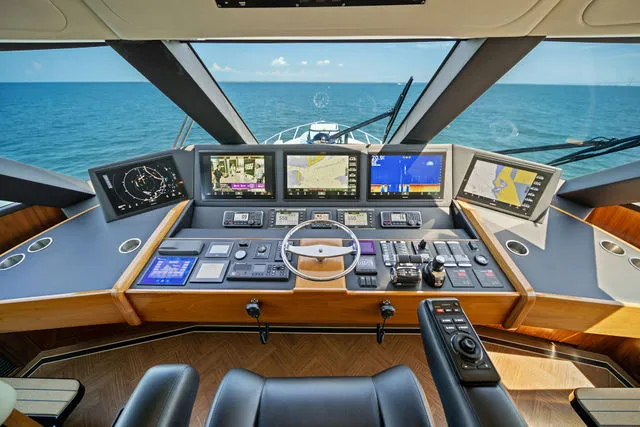 Slide: The Image of Viking 80 Skybridge 2019 - 95