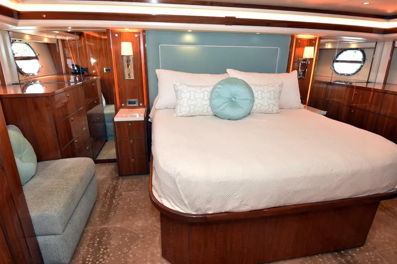 Slide: The Image of 2019 Viking 80 Skybridge - PARTY OF FIVE - 5940968