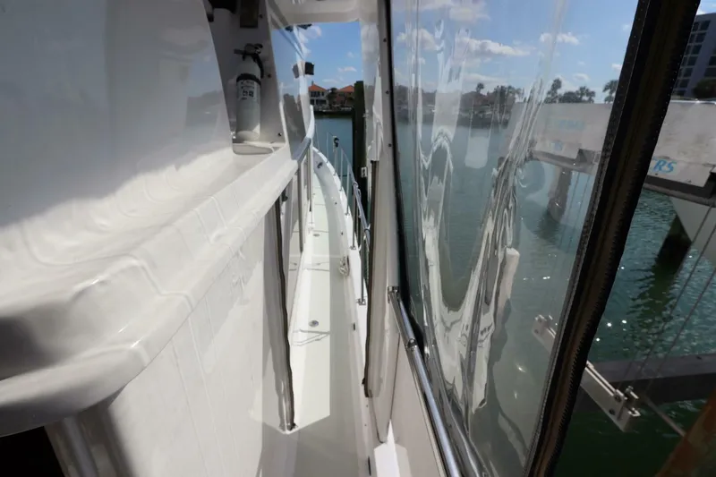 Slide: The Image of DeFever Cockpit Motor Yacht 2005 - 5932628