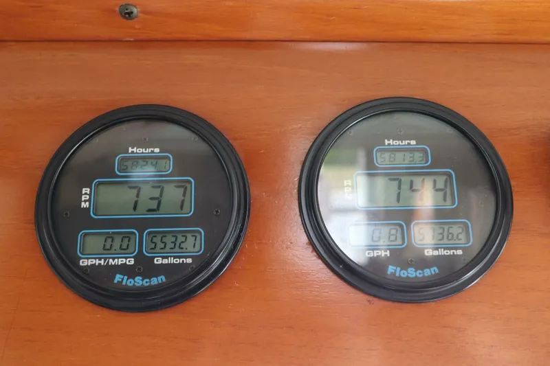 Slide: The Image of DeFever Cockpit Motor Yacht 2005 - 5932685