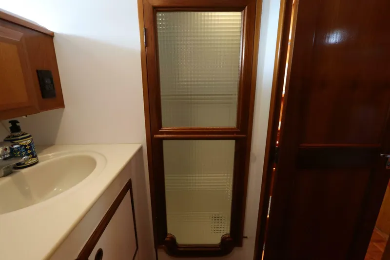 Slide: The Image of DeFever Cockpit Motor Yacht 2005 - 5932702