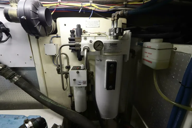 Slide: The Image of DeFever Cockpit Motor Yacht 2005 - 5932717