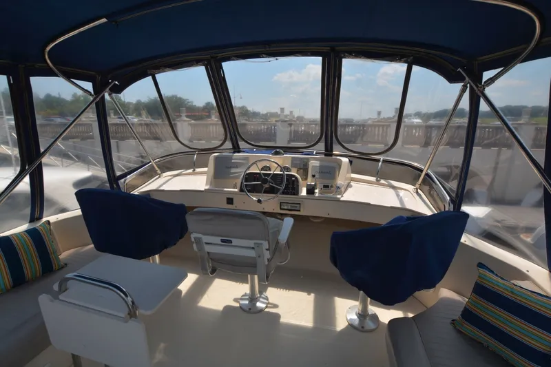 Slide: The Image of Mainship 34 Trawler 2005 - 7164404