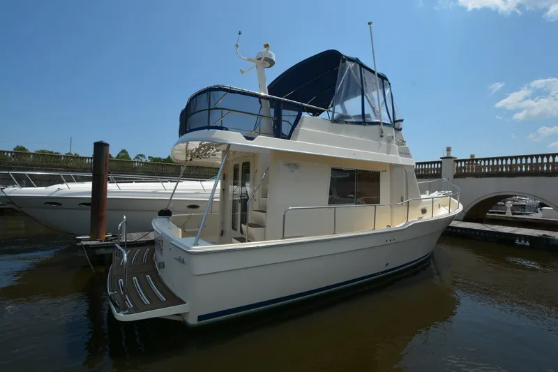 Slide: The Image of Mainship 34 Trawler 2005 - 7164401