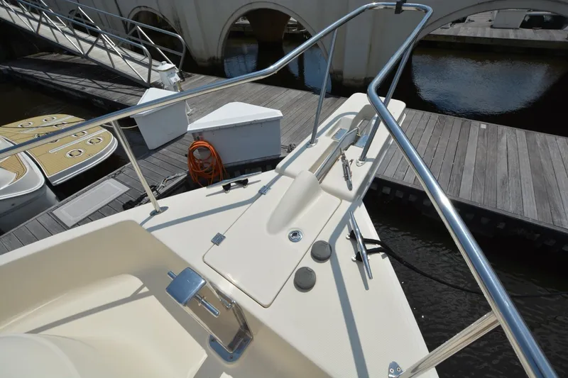 Slide: The Image of Mainship 34 Trawler 2005 - 7164402